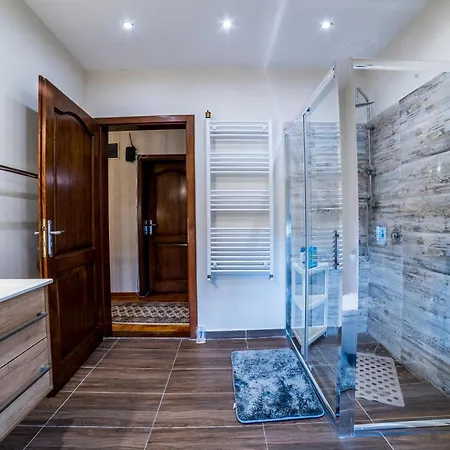 别墅 Alrawda Risti°i